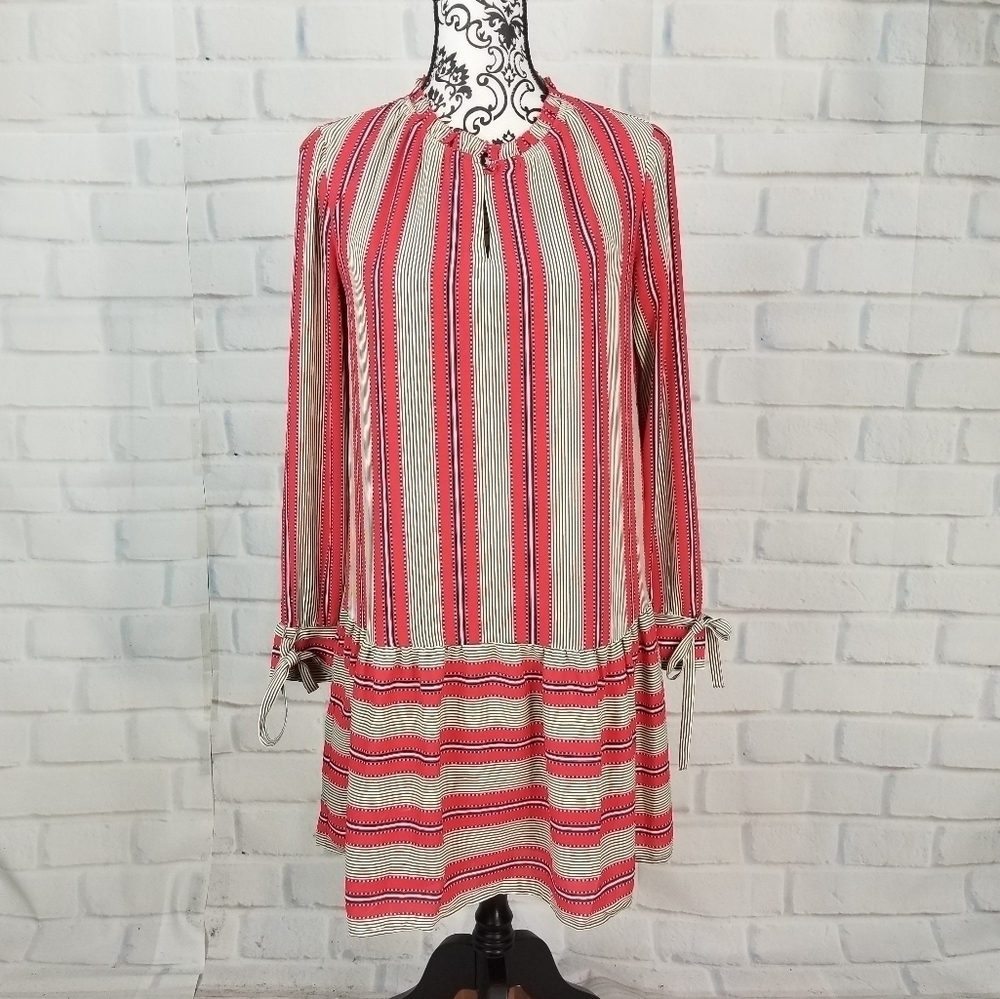 Loft long tie sleeves size xs geo print dress